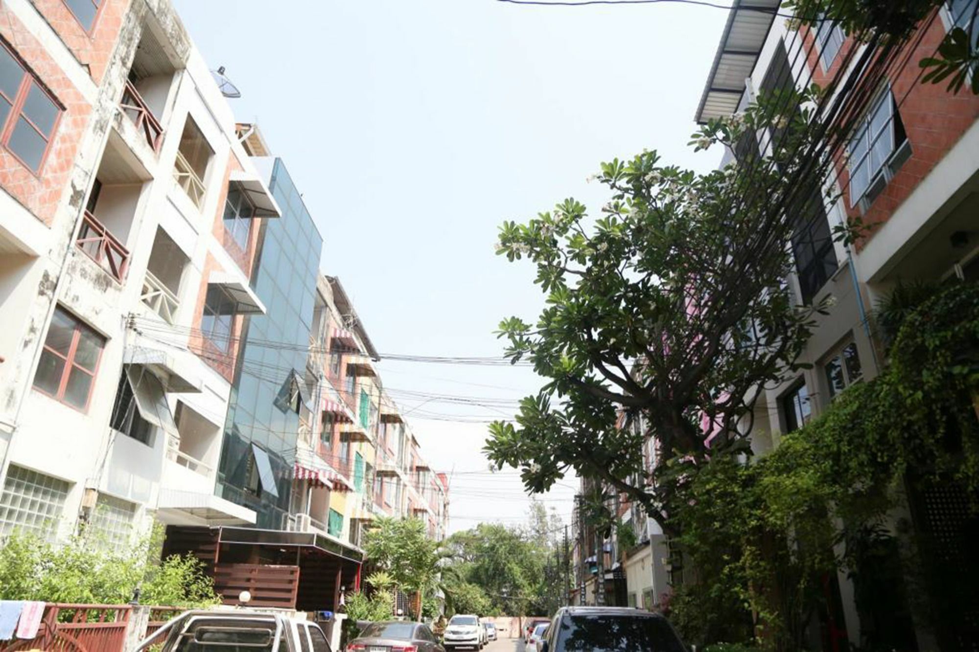 Another Haus Bangkok Exteriör bild